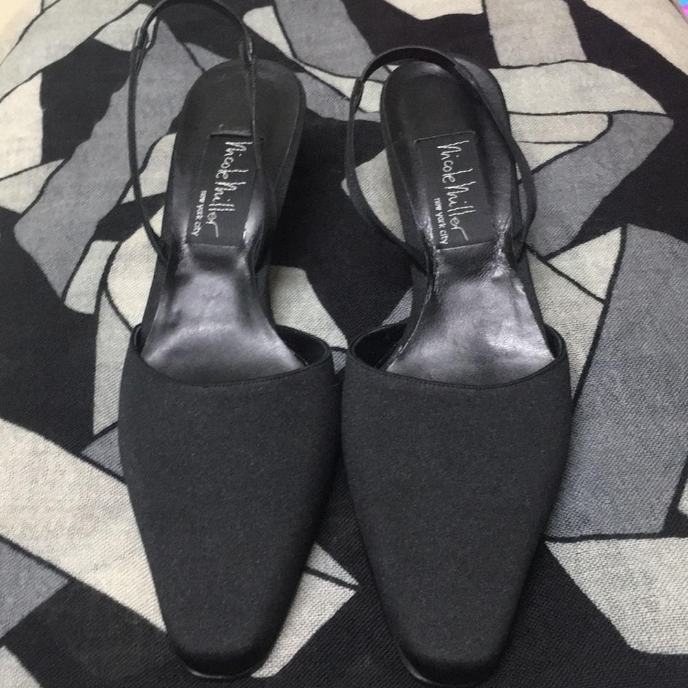 Nicole Miller black dress shoes